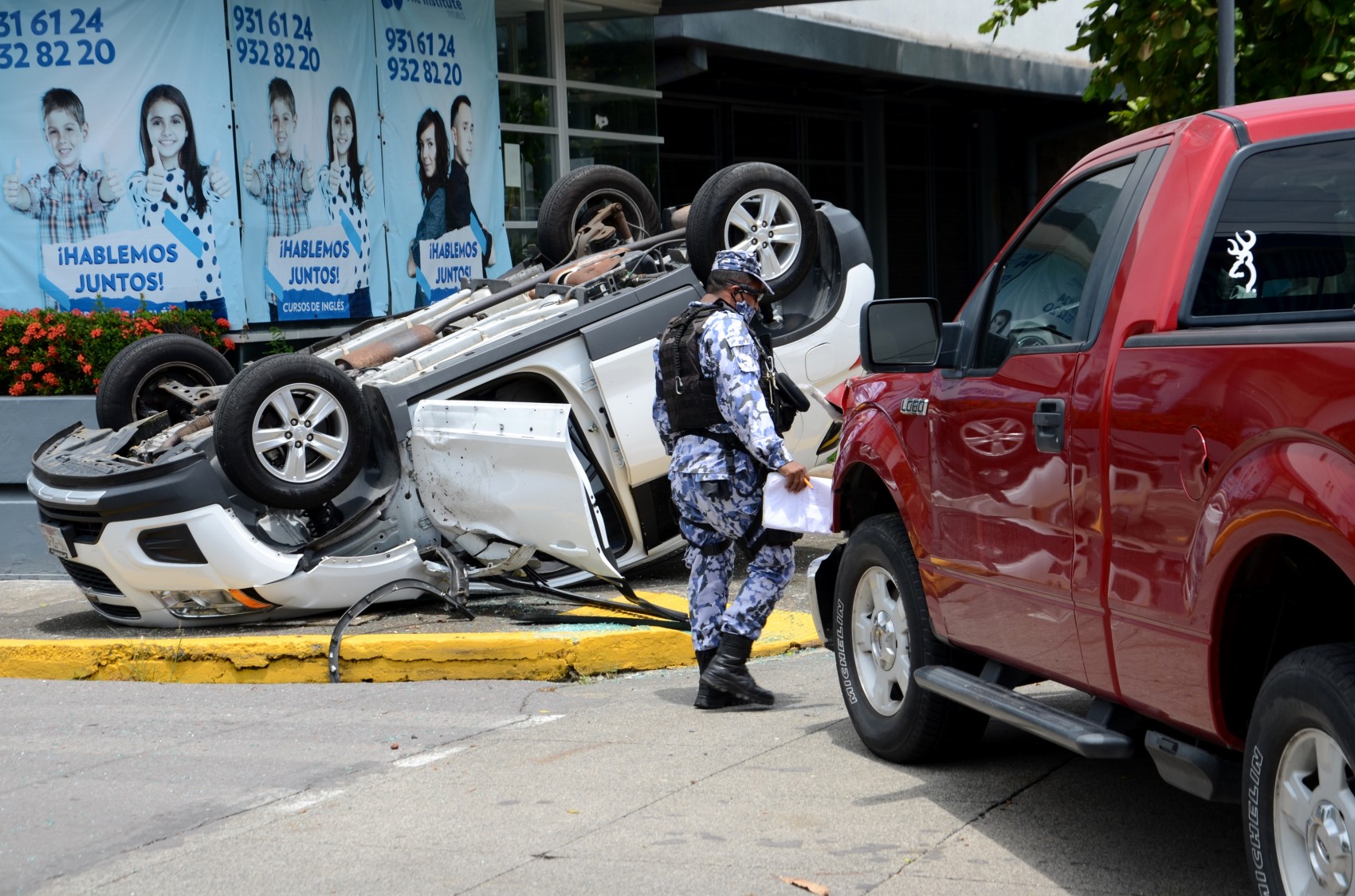 Dos lesionadas deja volcadura en el centro de Veracruz