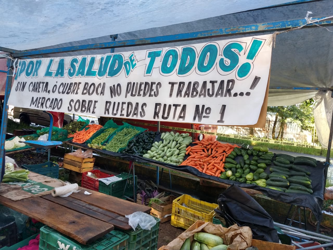 Cierre de tianguis de Ruta 1  deja sin ingresos a 200 familias