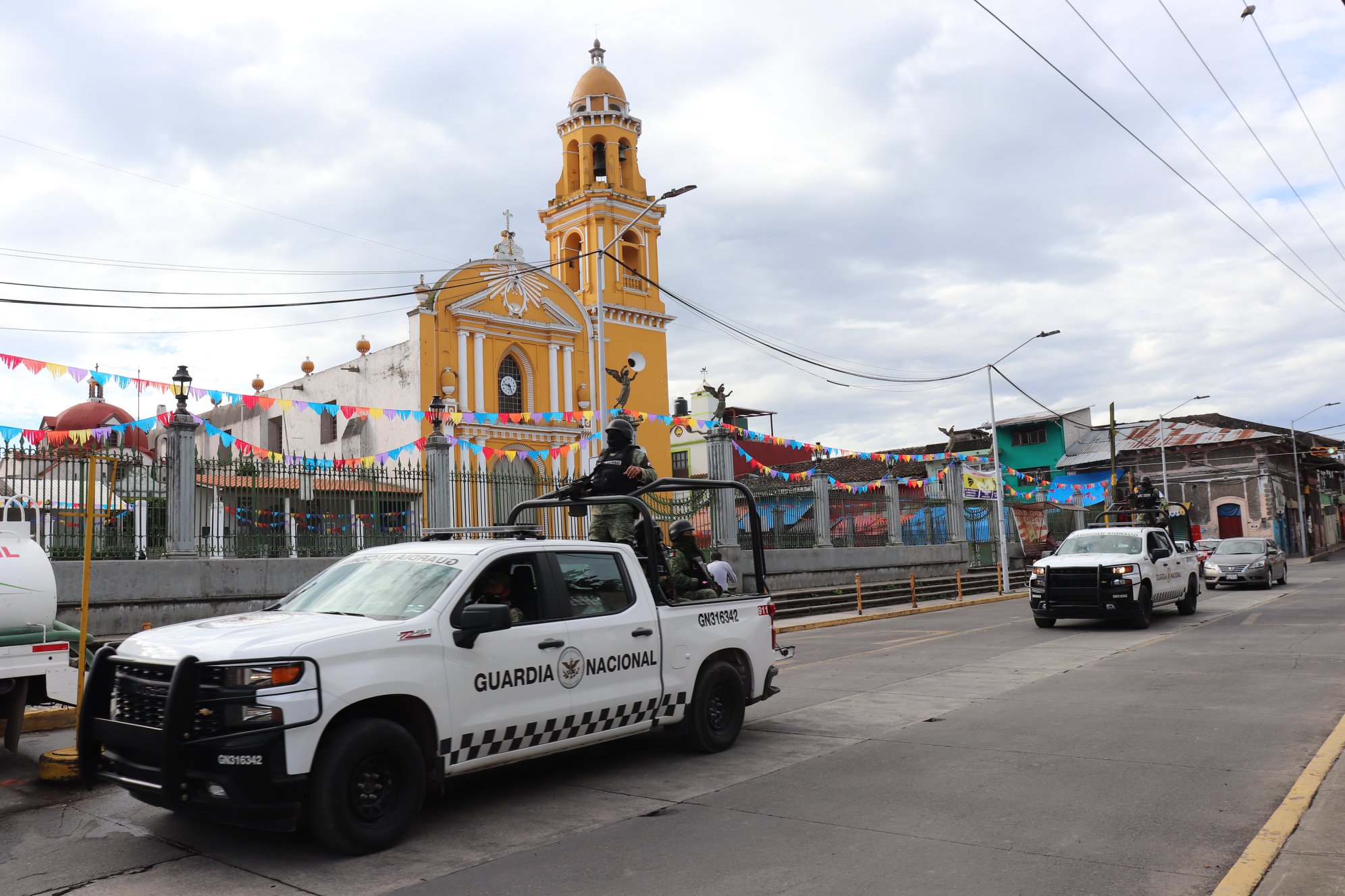 Diputado se queja del mal estado de las carreteras en la región de Jalacingo