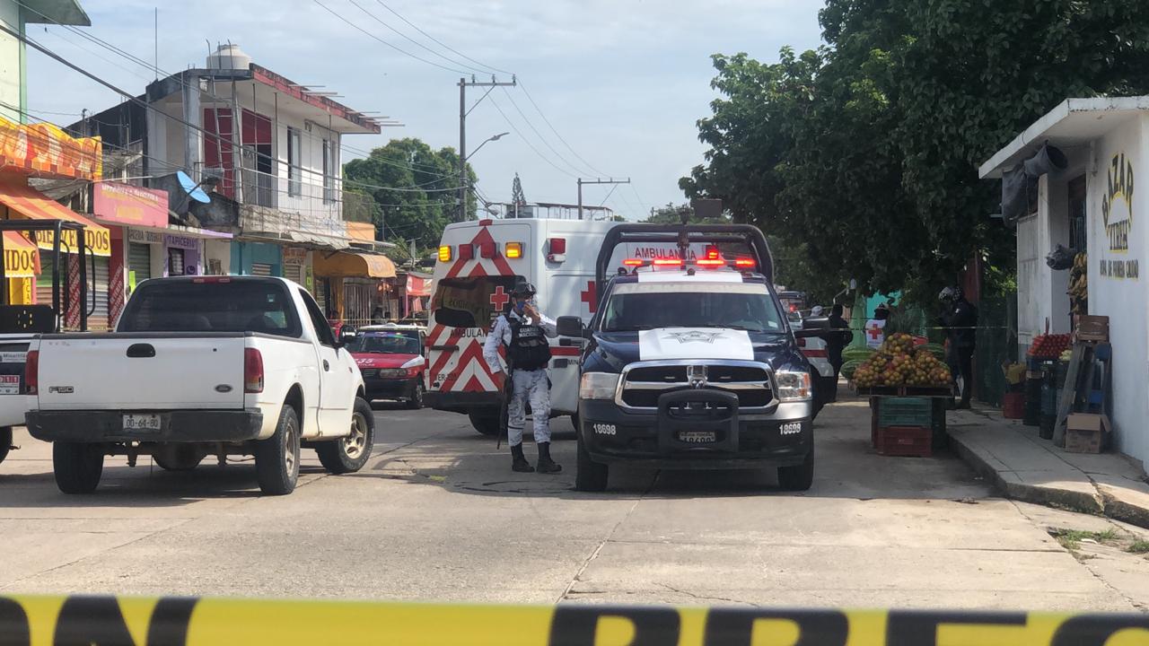 Asesinan a balazos a taxista en calles de Minatitlán