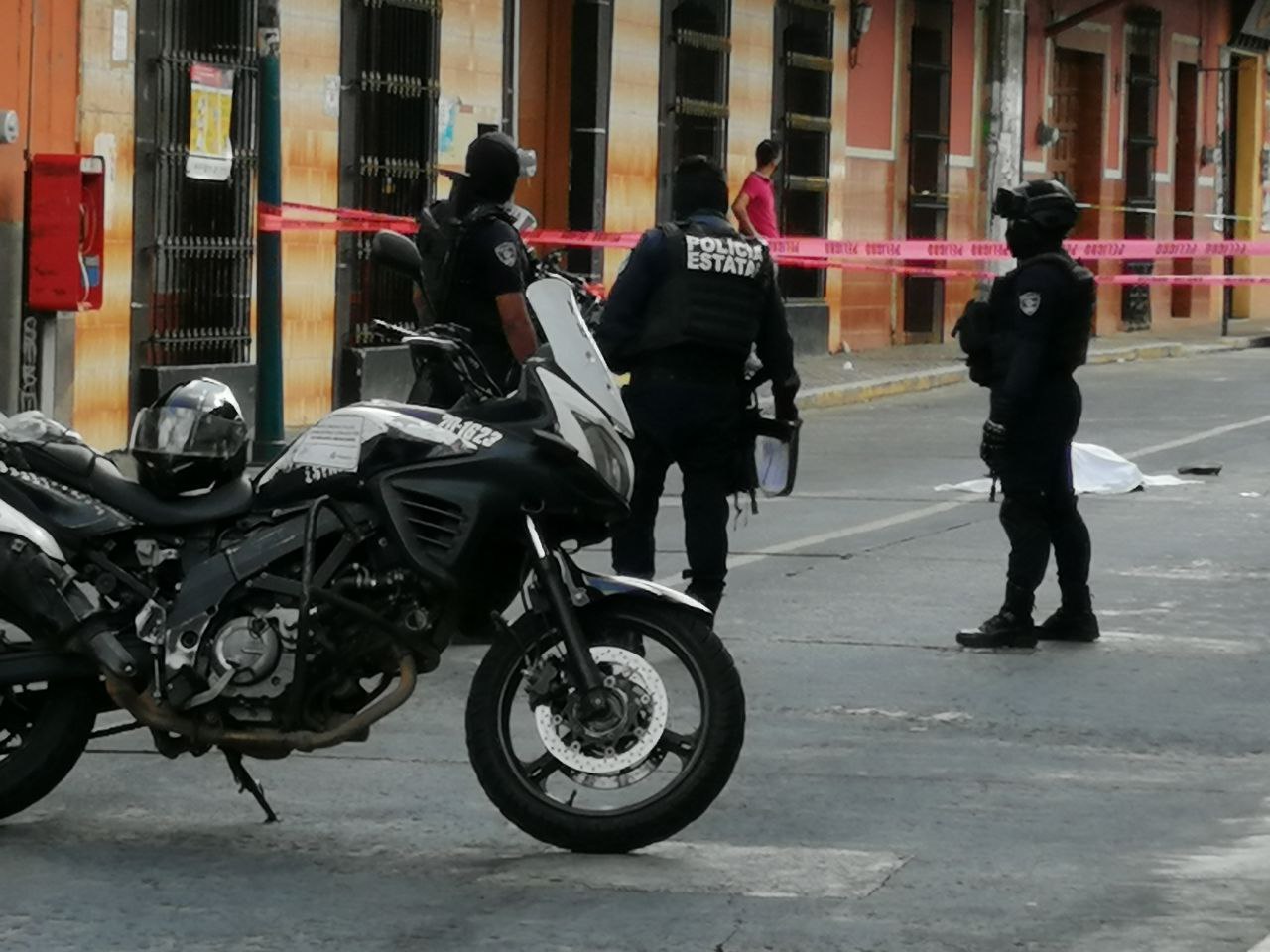 Mujer muere tras ser atropellada por  autobús de la línea Loma de Oro en Coatepec