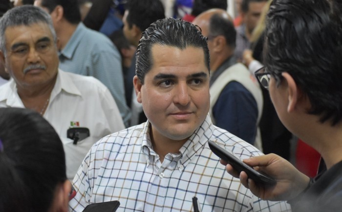 PRI analiza alianza con PAN en las elecciones municipales del próximo año