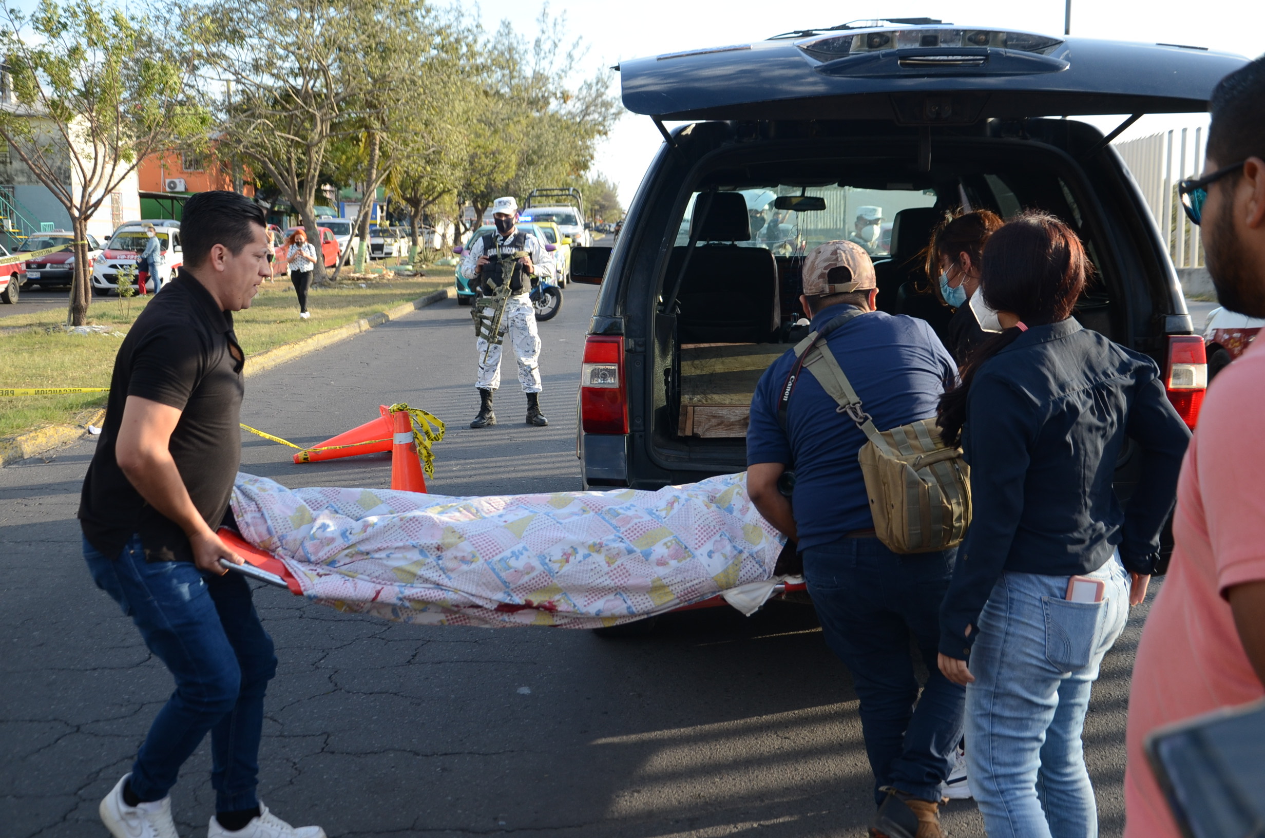 Volteo del Ayuntamiento atropella y mata a maestra en El Coyol