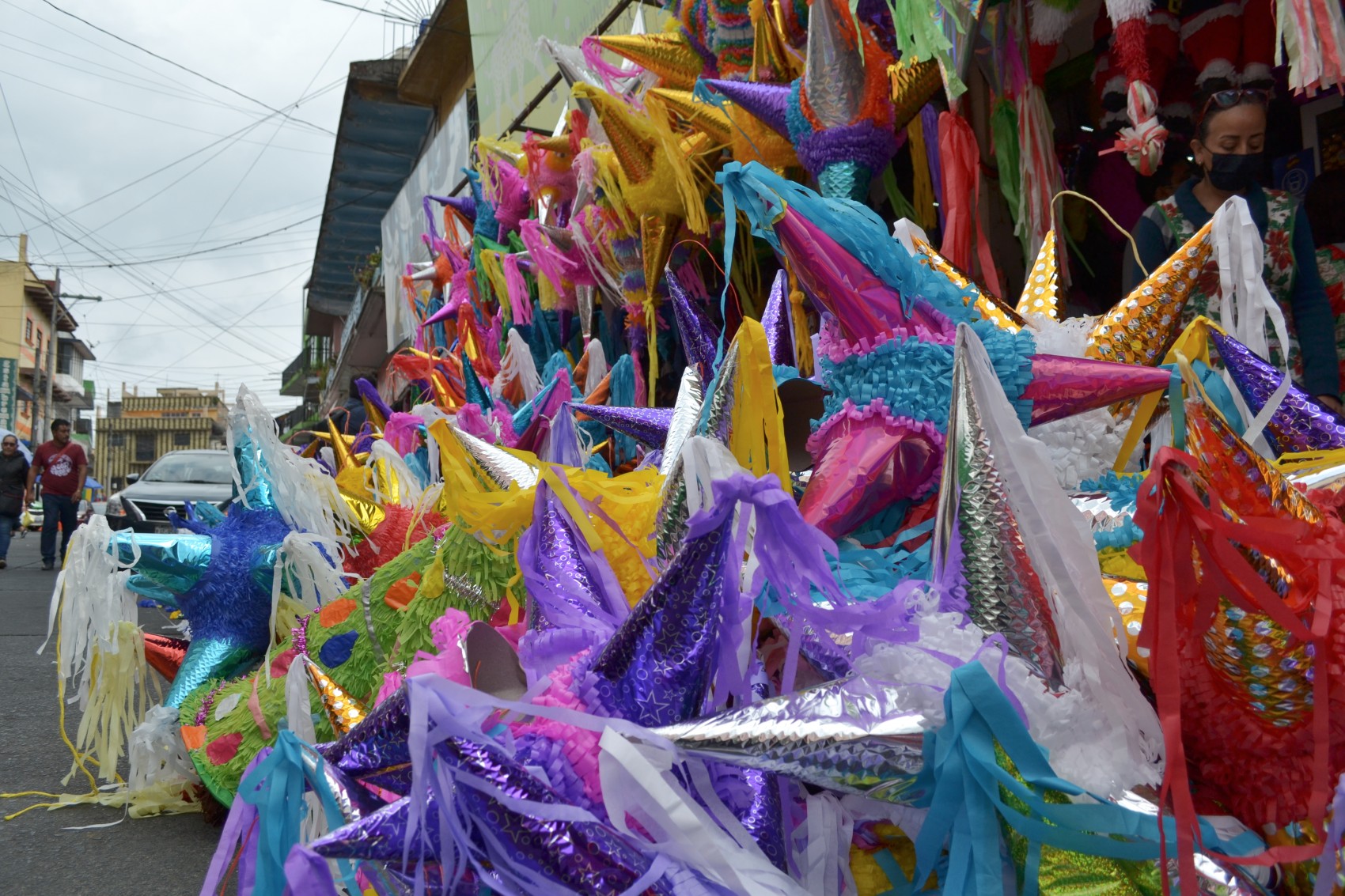 Convocan a la tercera Muestra de Piñatas Navideñas del Museo de Arte del Estado de Veracruz