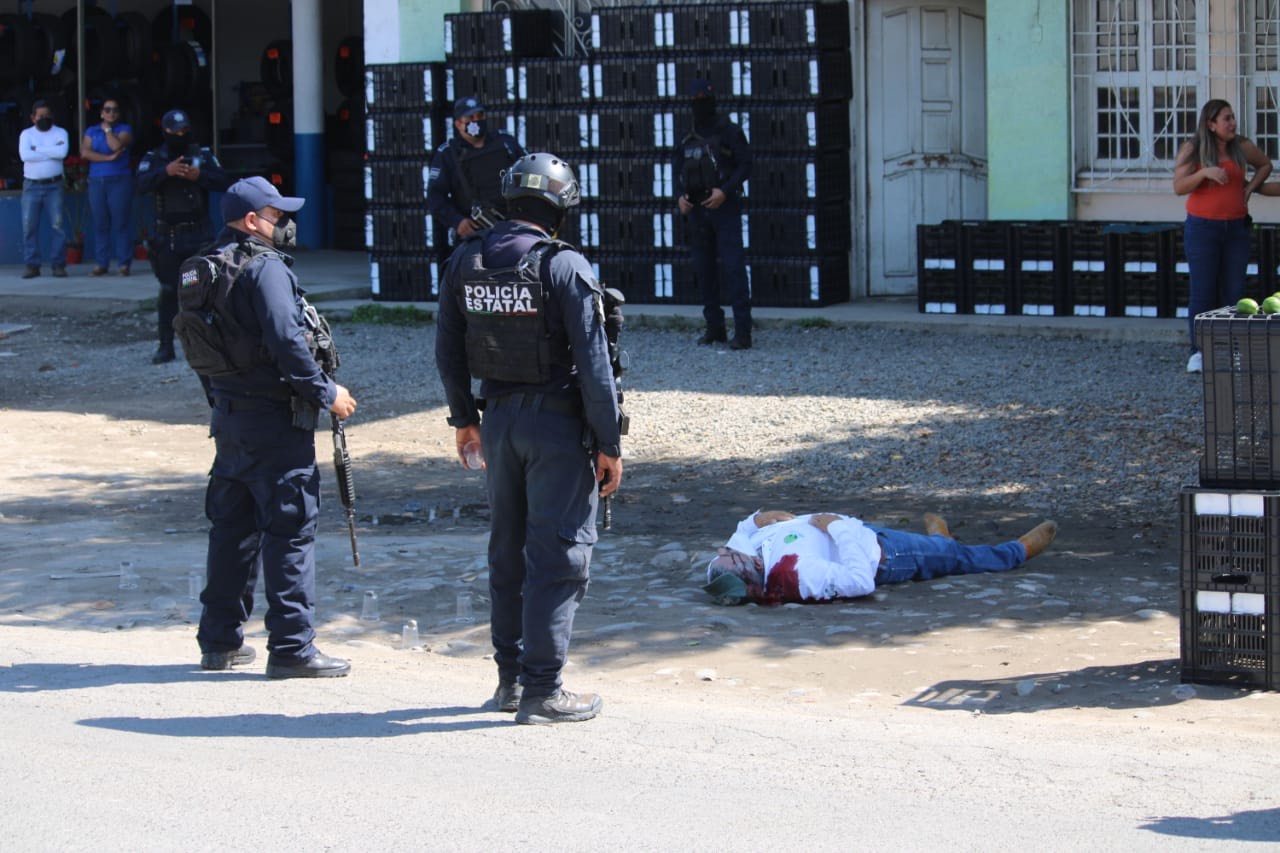 Balean a dos comerciantes de  cítricos en Martínez, uno pierde la vida