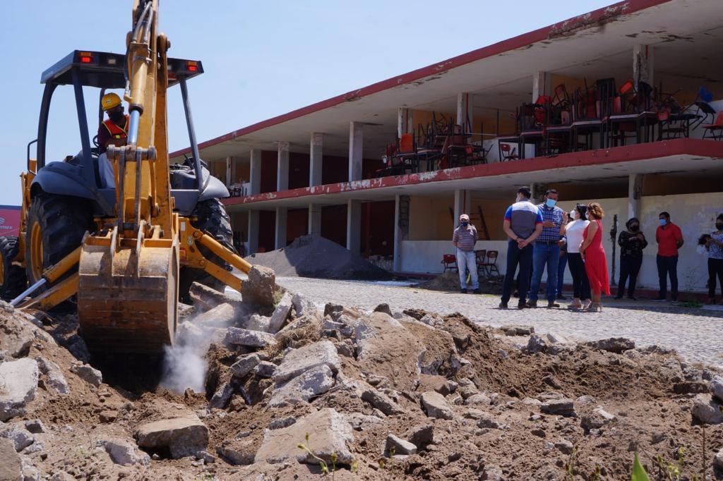 Avanza la rehabilitación del Ilustre Instituto Veracruzano