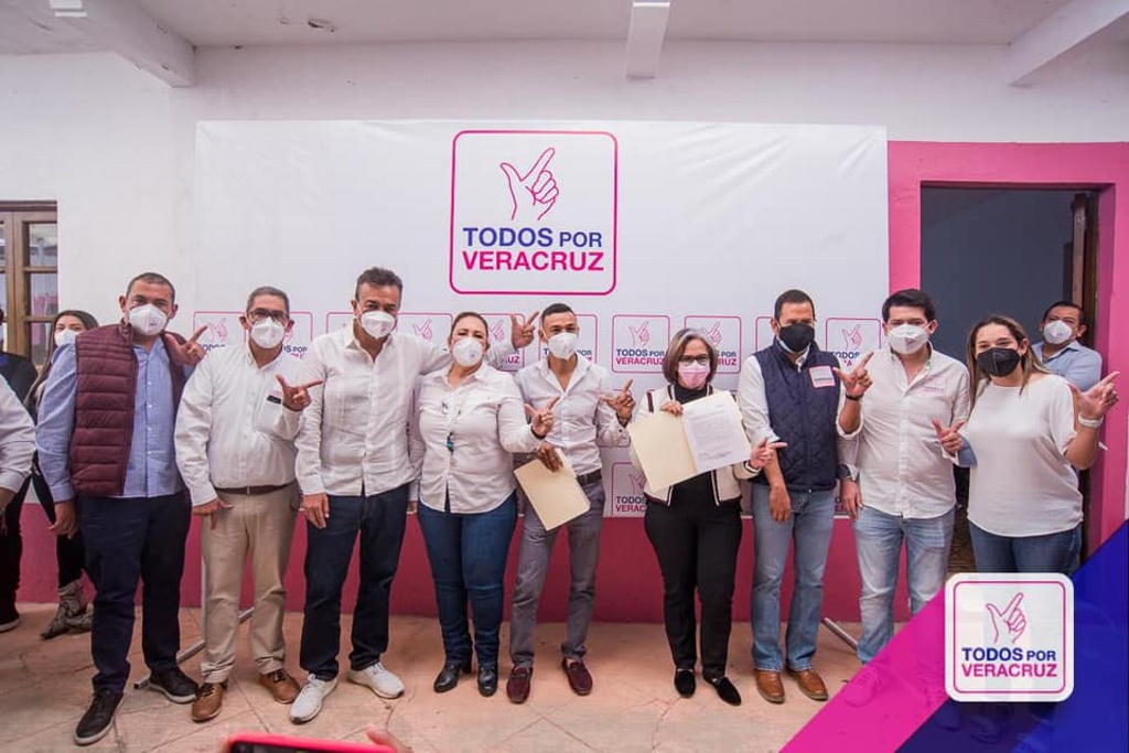 El Gusano Rojas va por alcaldía de Veracruz