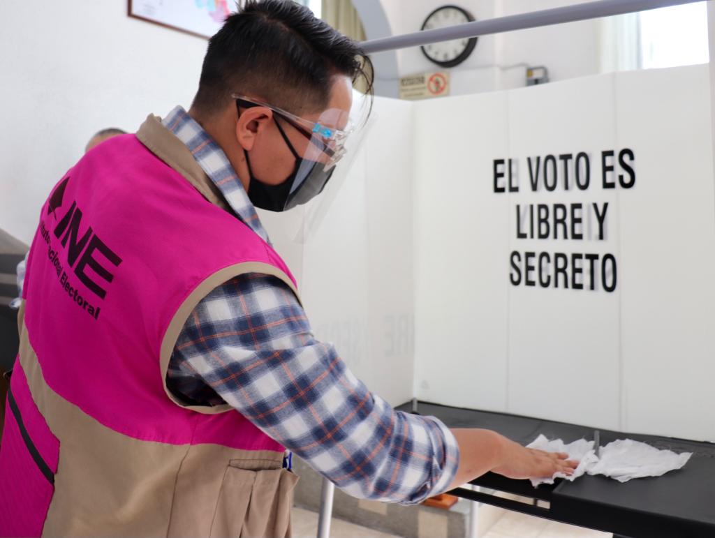 Megamarchas de apoyo al INE abonan al debate: Consejera