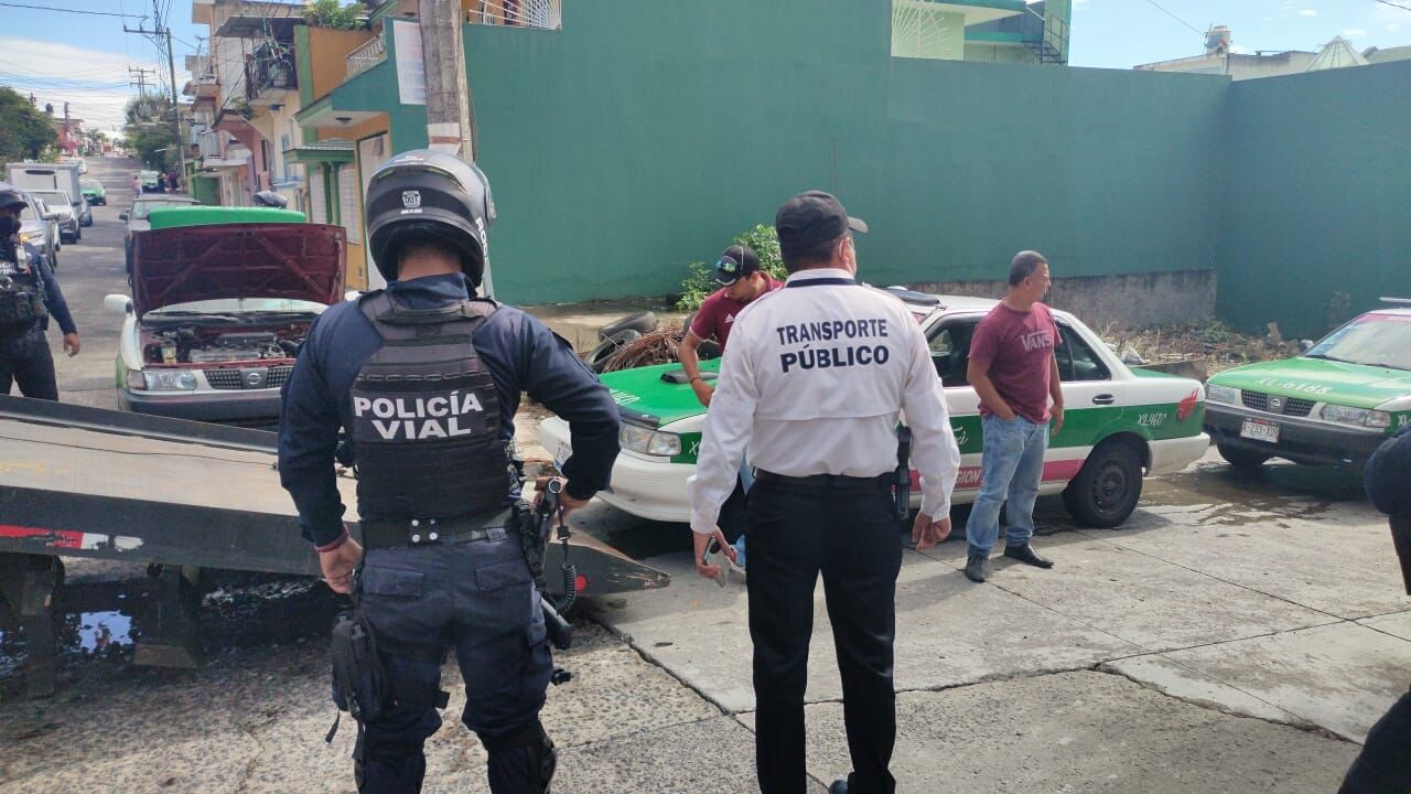 Taxistas se quejan de acoso de elementos de la SSP