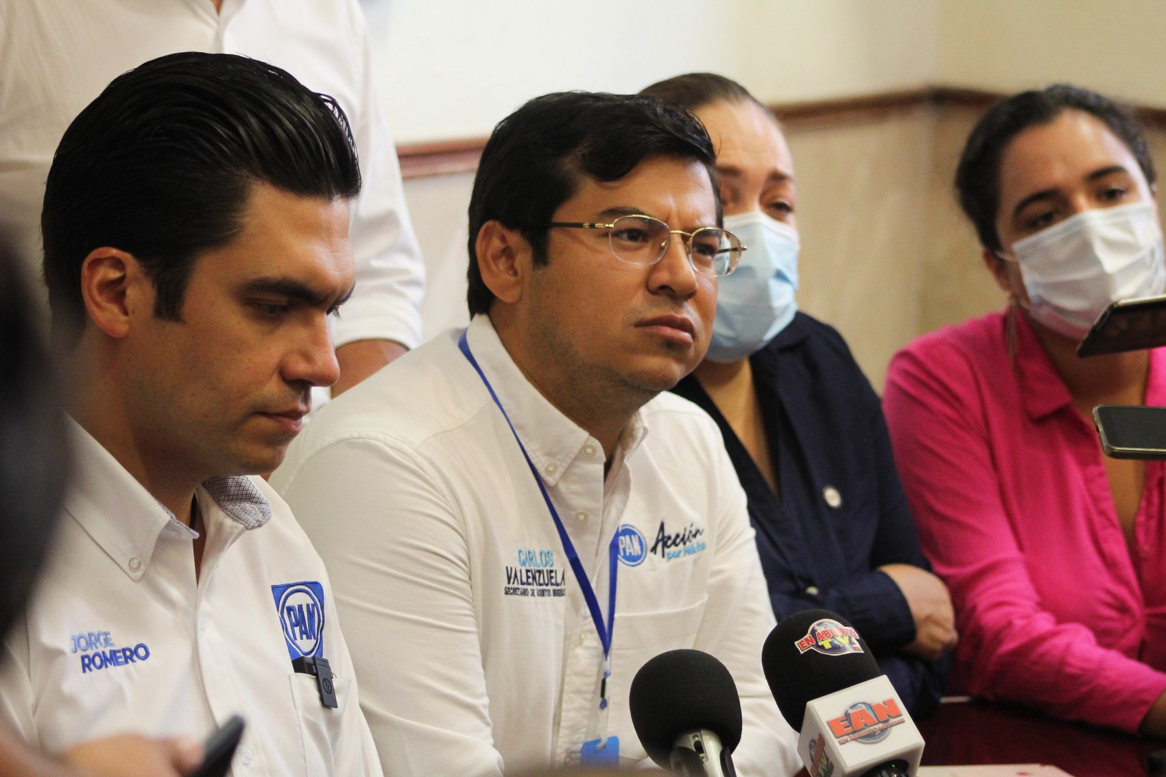 Yunes Márquez impugna cancelación de su registro por el TEEV