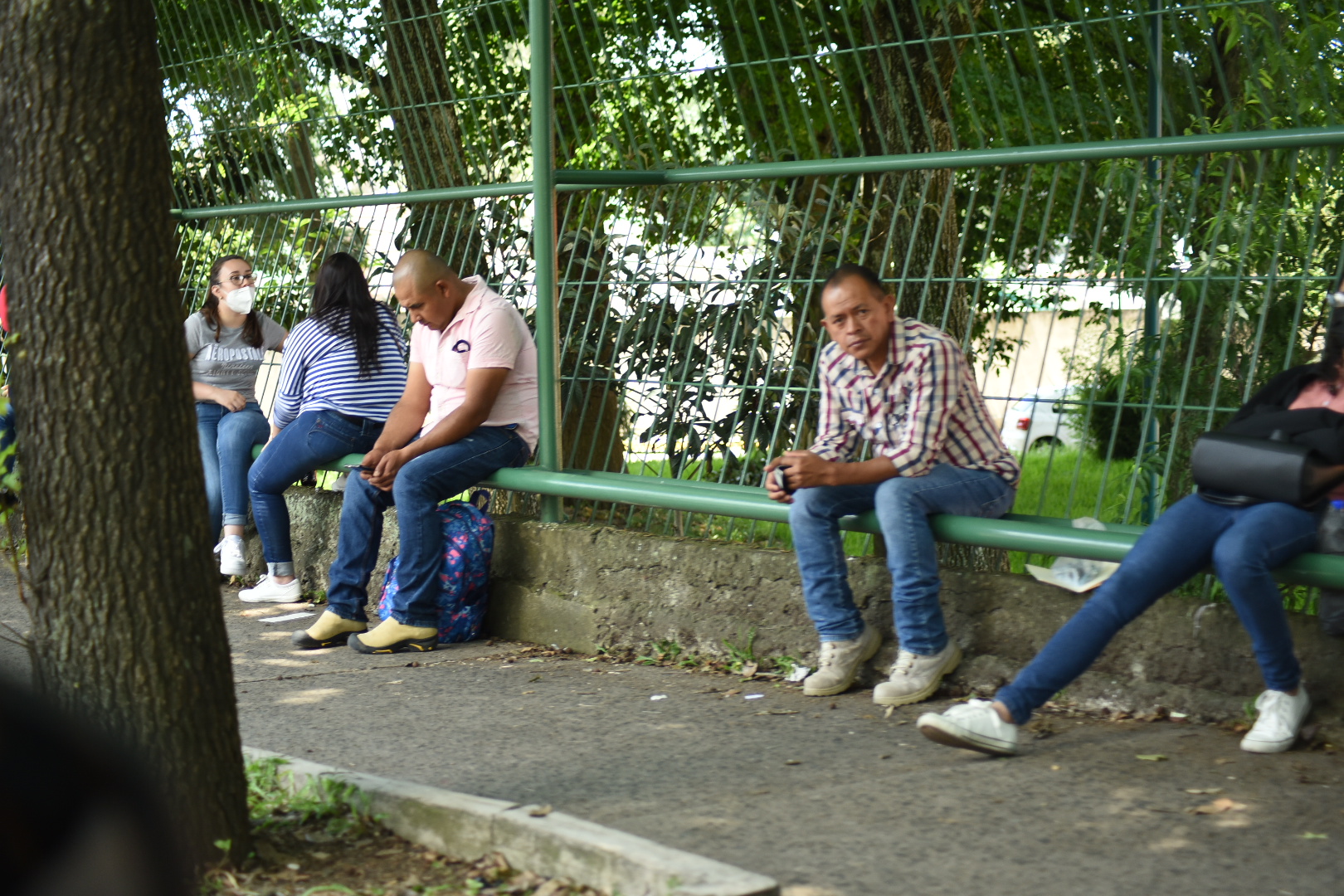 Jóvenes de otros estados hacen examen de admisión en la UV, por el prestigio