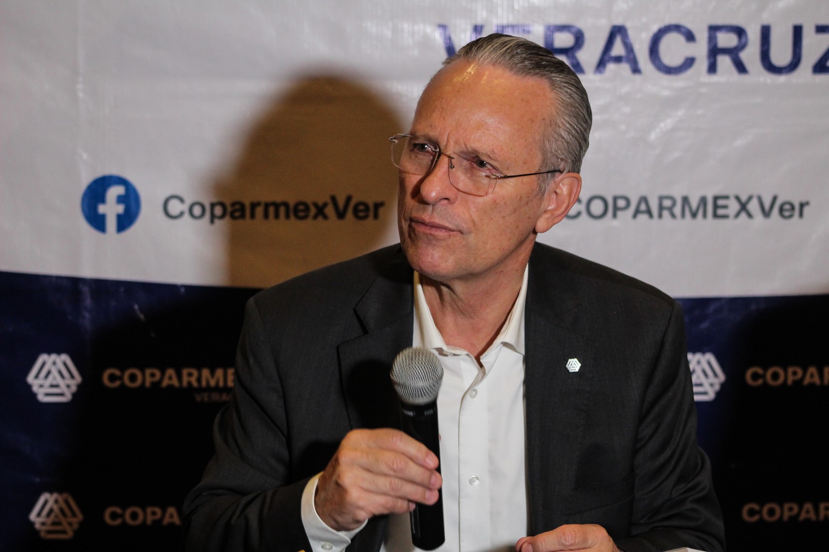 Coparmex exhorta a tres órdenes de gobierno a no interferir en el proceso electoral
