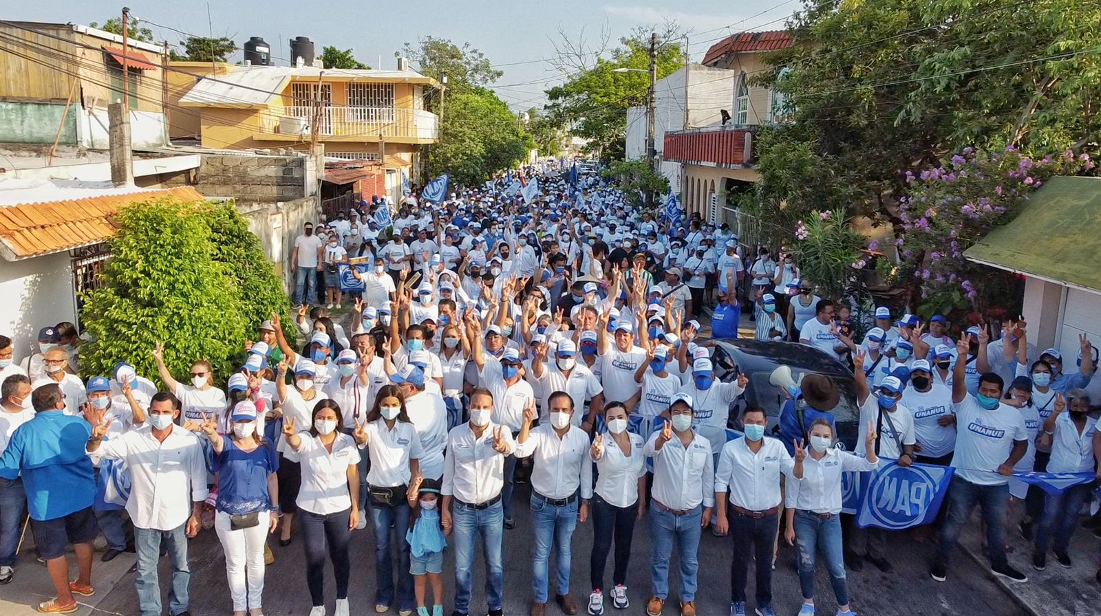 Con más de 10 mil boqueños Unánue realiza mega recorrido