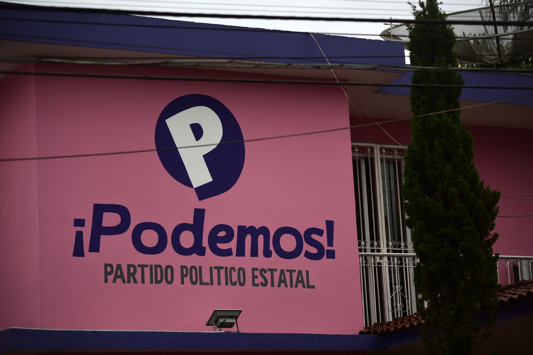 Podemos, partido que perdió el registro, tiene varios pendientes de solventar ante INE y OPLE