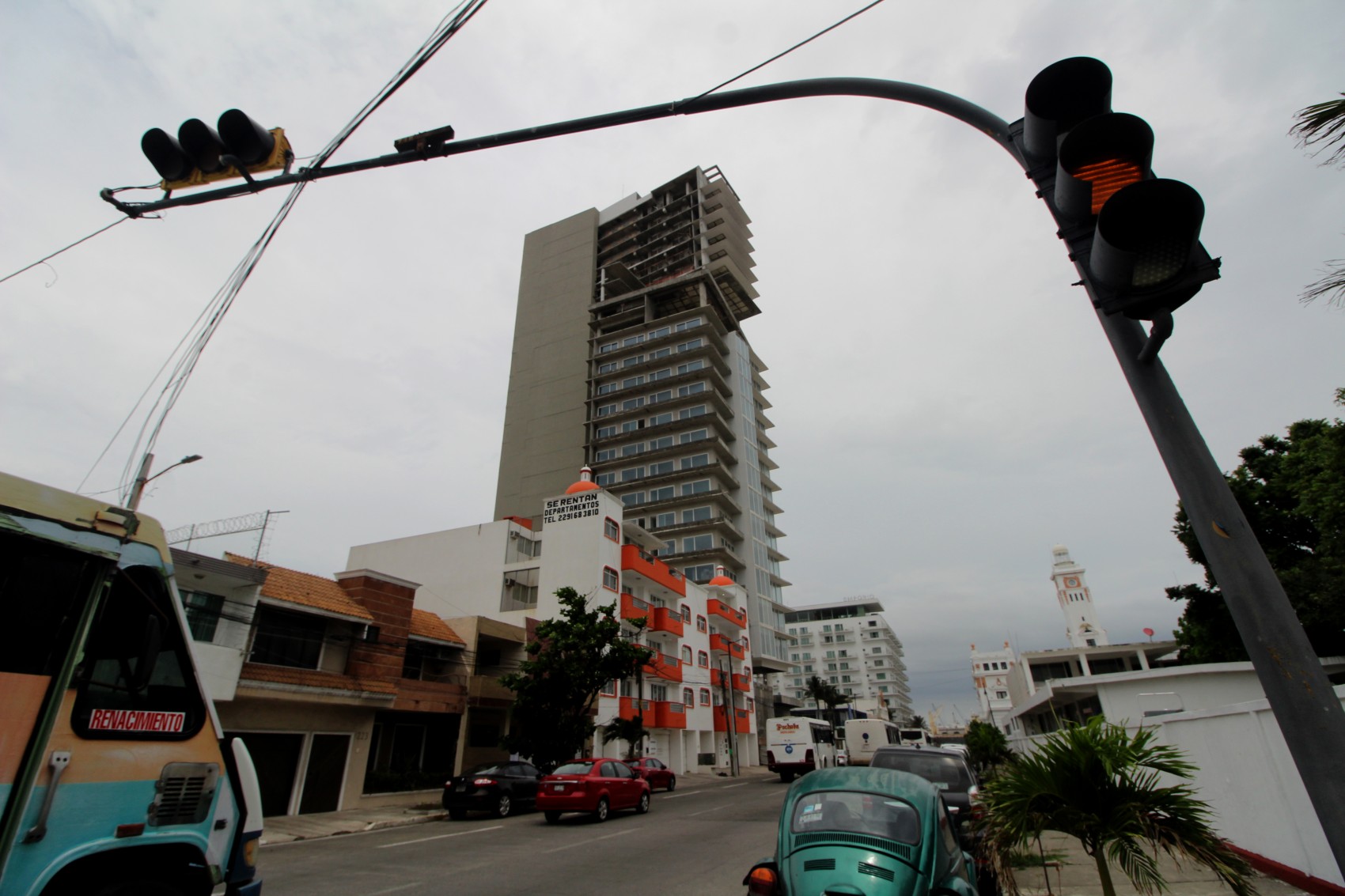 INAH pidió a Yunes y a Cuitláhuac parar Torre de Xicoténcatl, hace 16 meses