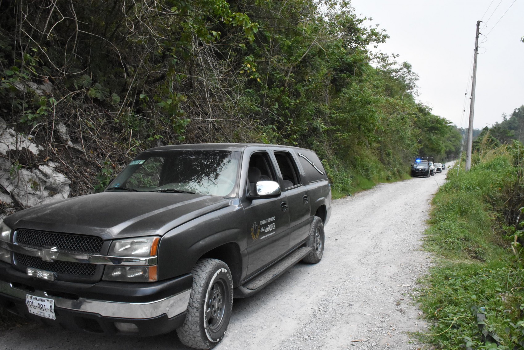 Encuentran cadáver al fondo  de un barranco en La Perla