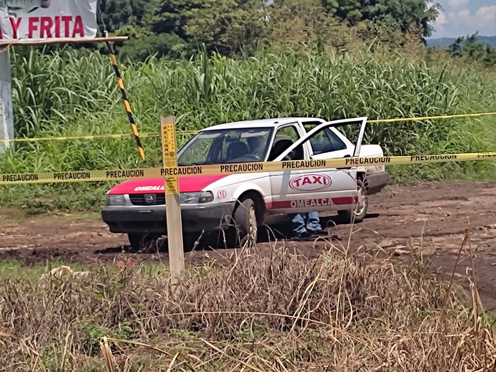 Acribillan a taxista en la  carretera Omealca-Tezonapa