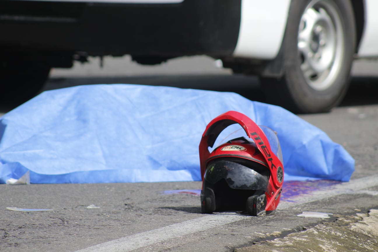 Choque frontal en Córdoba deja saldo de un motociclista muerto