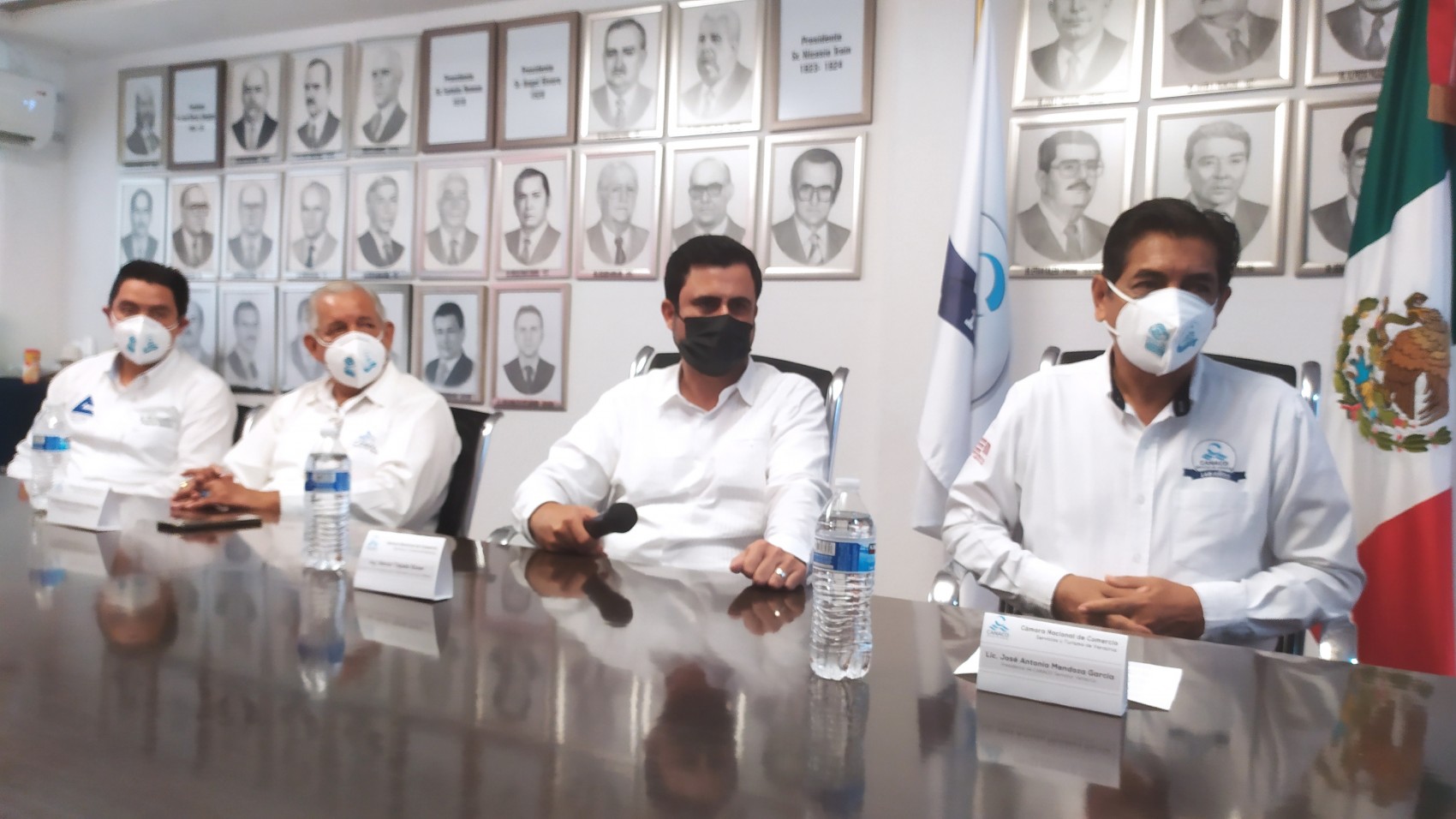 Pandemia provoca cierre del 5% de empresas y un millón de desempleados en el país