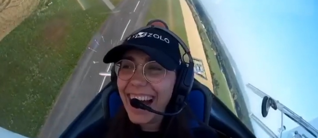 Zara Rutherford, la piloto más joven que da la vuelta al mundo, llega a Veracruz