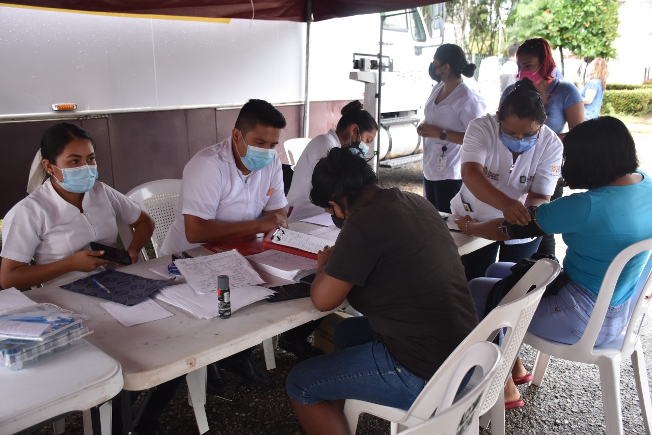 IMSS-Bienestar dará base a médicos contratados por pandemia de Covid-19