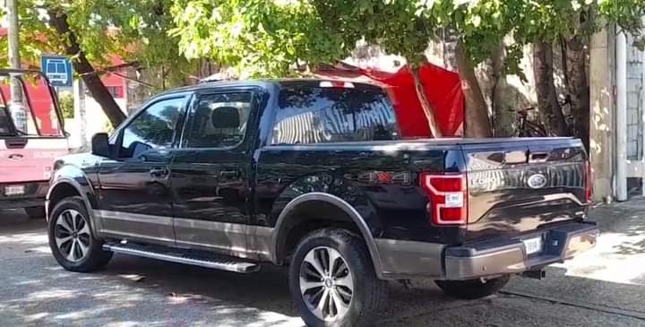 Robo de camioneta desata persecución y disparos en Coatzacoalcos