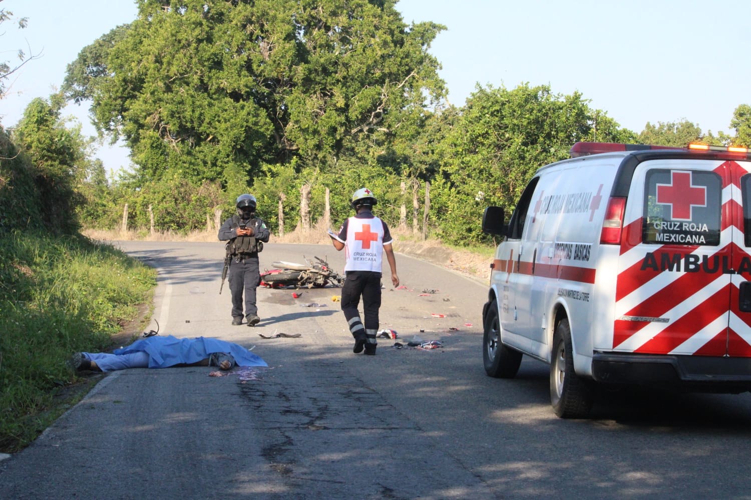 Motociclista muere atropellado por camión de carga en Martínez de la Torre