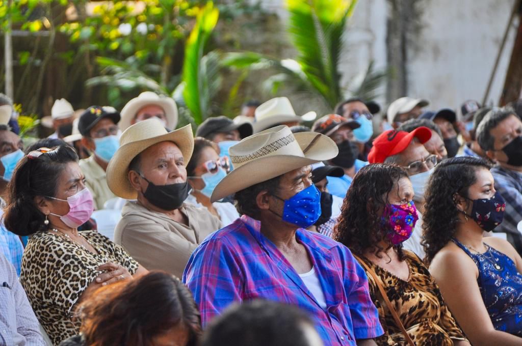 En Veracruz, solo 3 de cada 10 personas  con derecho sobre la tierra son mujeres