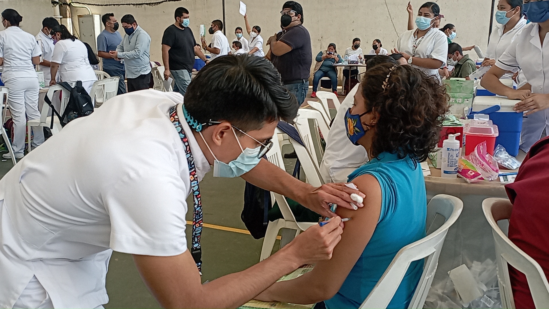 Este martes inicia vacunación de 18 a 29 años en 100 municipios