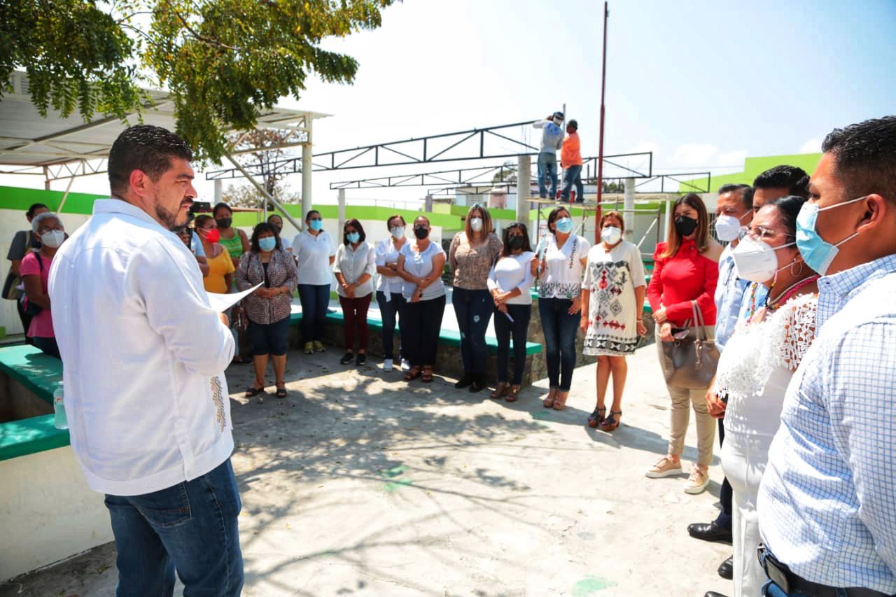 Zenyazen verifica mantenimiento en planteles vandalizados de Veracruz y Boca del Río
