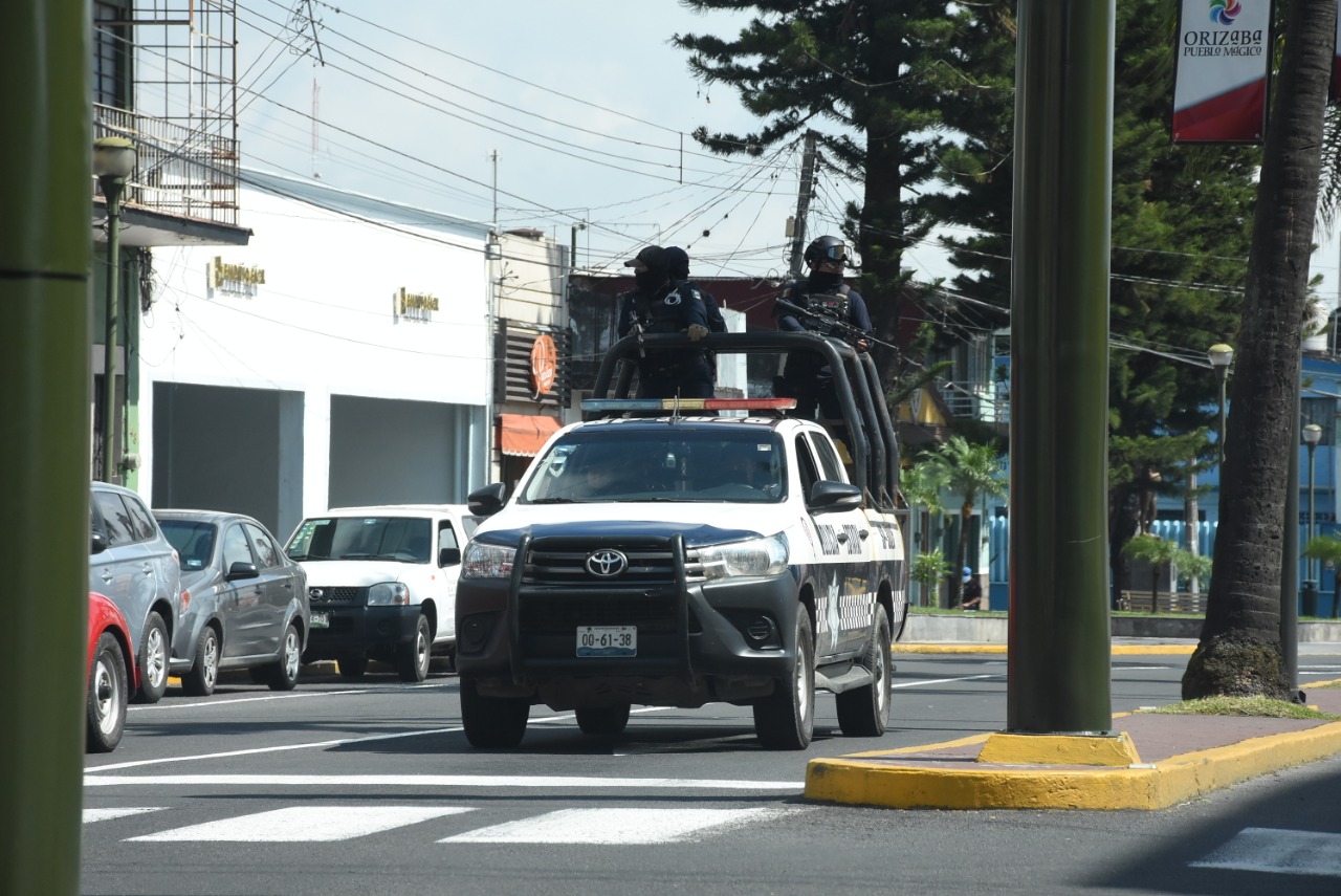 En Orizaba privan de la libertad a hombre que caminaba por el centro