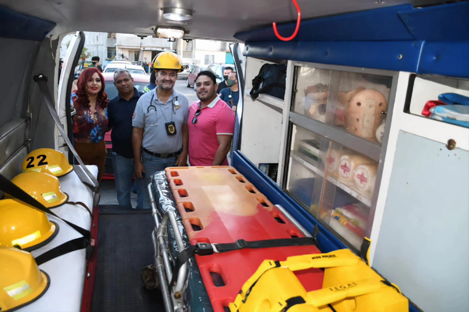 Iniciativa privada dona unidad de rescate a bomberos voluntarios de Medellín