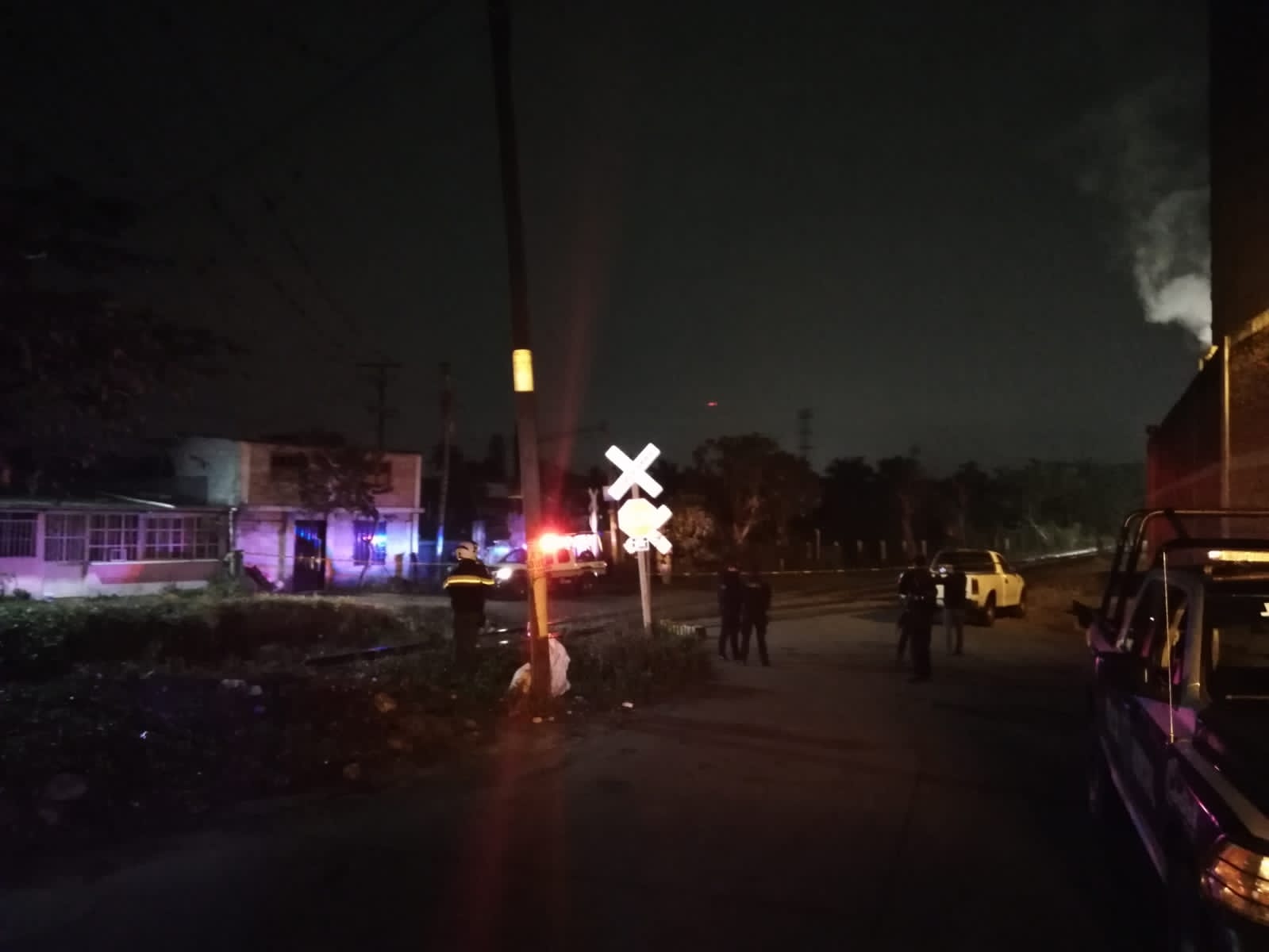 Hombre muere al intentar  ganar el paso al tren en Córdoba