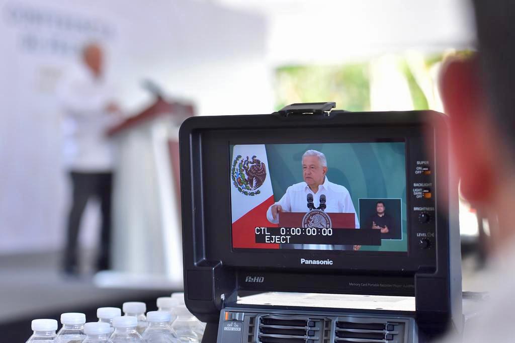 AMLO responde a Maryjose Gamboa tras acusar a Morena de estar detrás de robo en CDMX