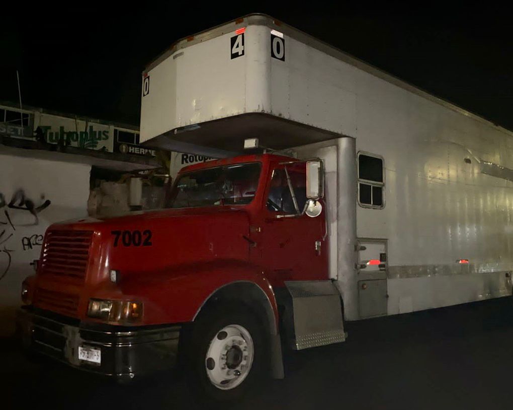 Detienen a tres sujetos por robo de tractocamión en Xalapa