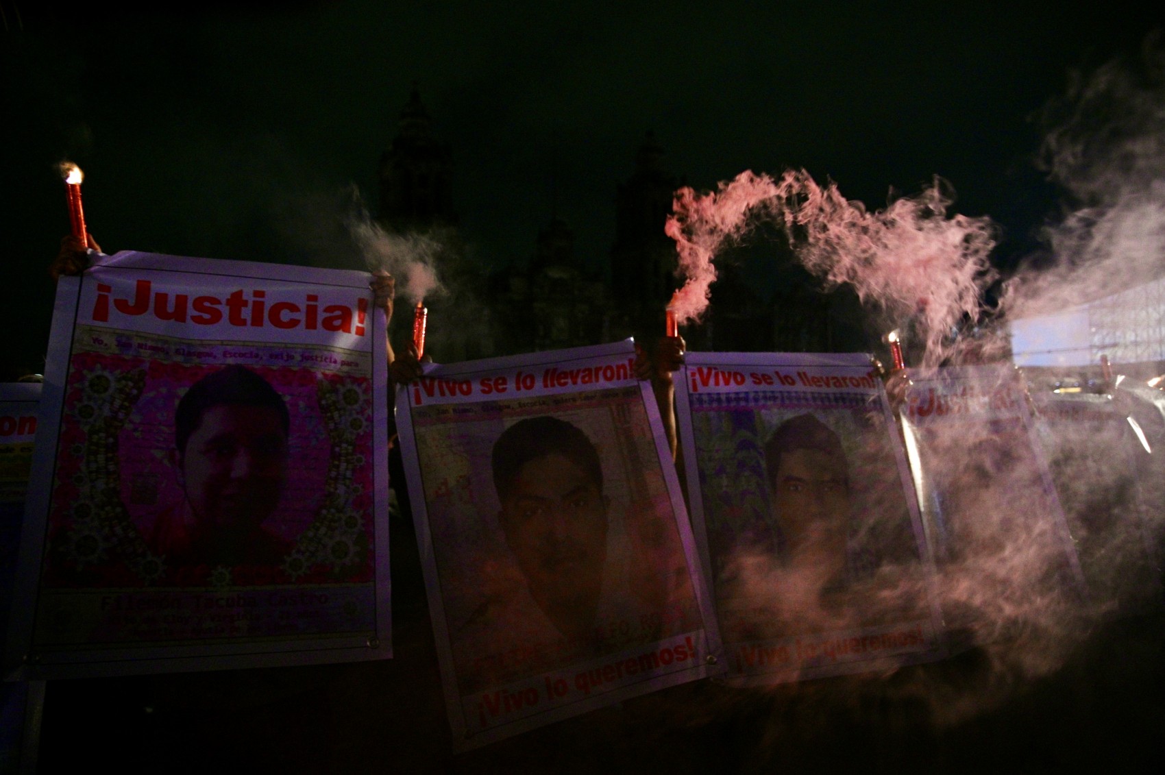 Show político tras la detención de ex Fiscal: Familiares de desaparecidos