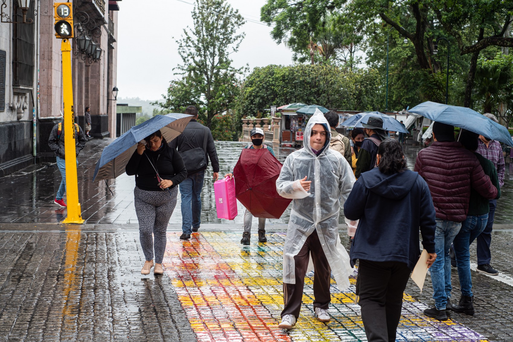 Se inundan viviendas en la avenida central de la colonia Fraternidad Antorchista