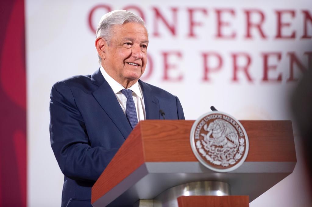 Se va a construir gasoducto marino de Tuxpan a Coatzacoalcos, informa AMLO