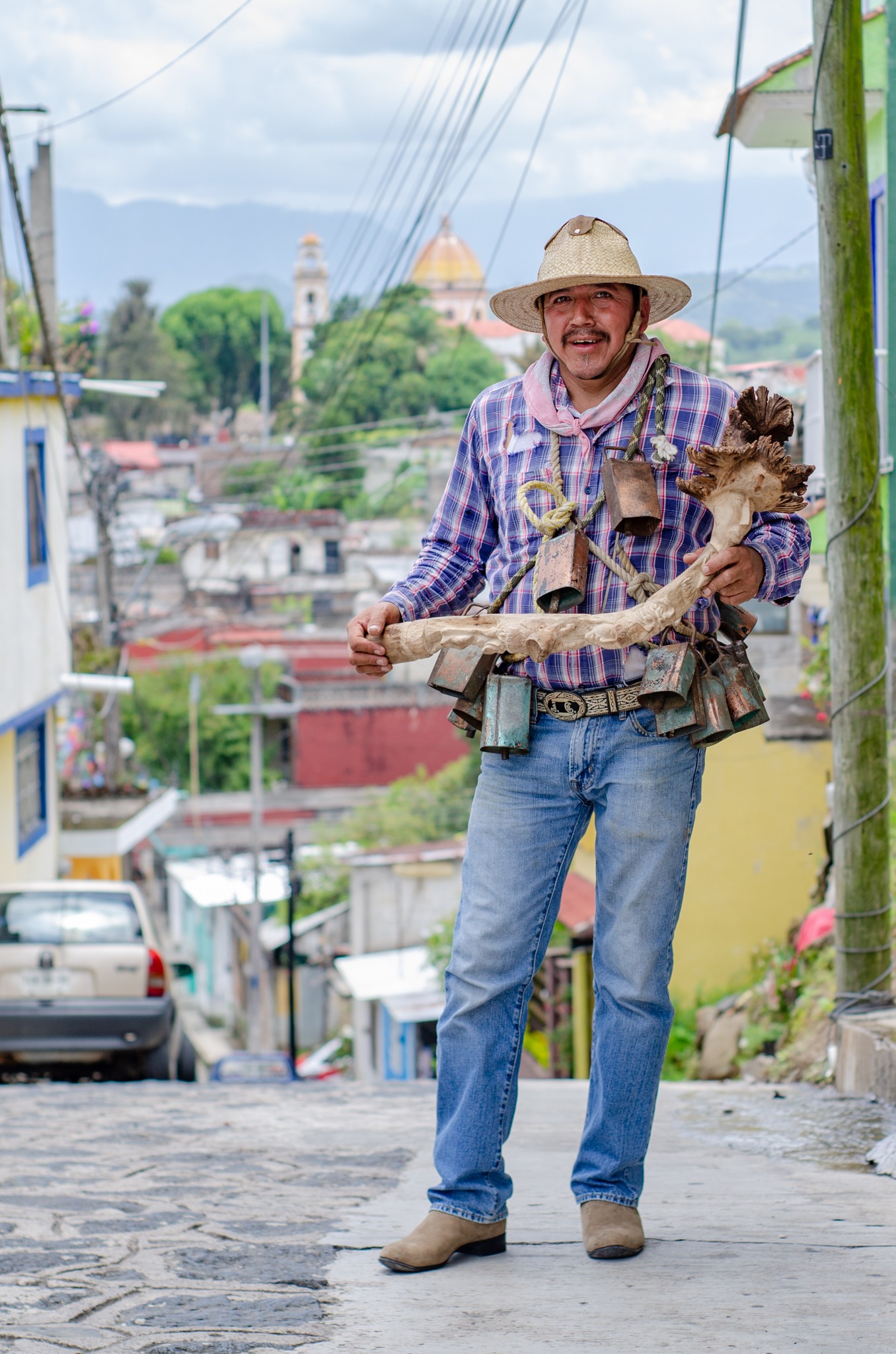 Con la noche de los cencerros, dan inicio en Xico las fiestas de María Magdalena