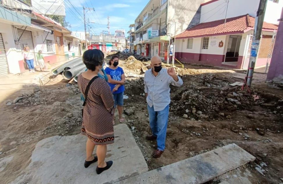 Ejecutoras de obra piden moches para asignar contratos: empresario