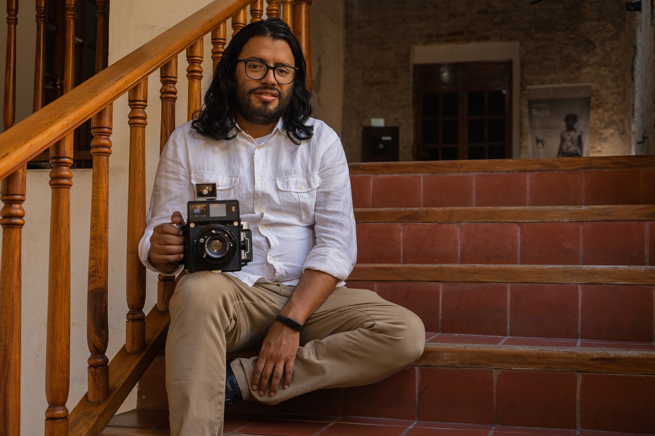 Participa IVEC en conservación y restauración fotográfica y de archivos con Falcón, Venezuela