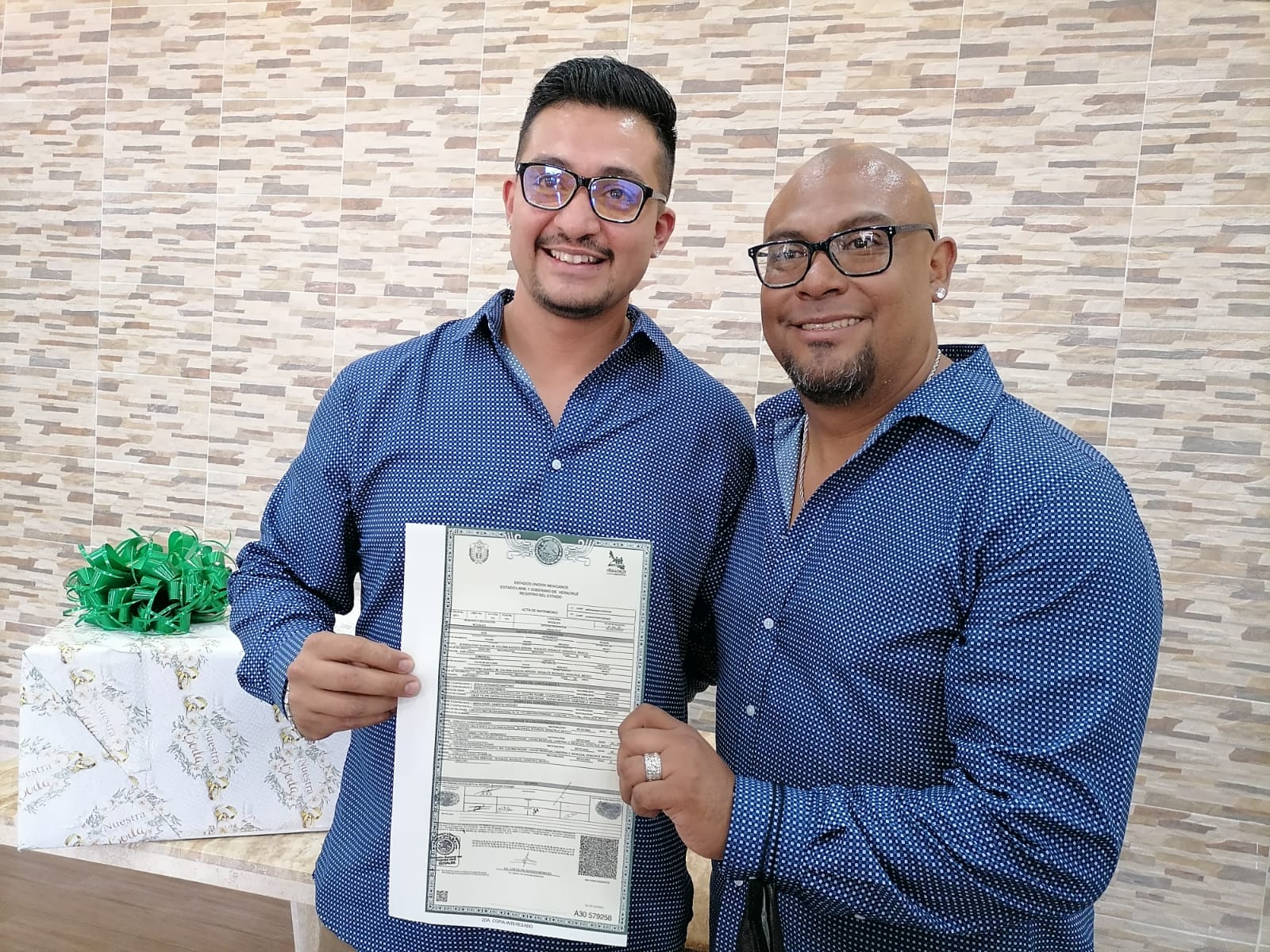 Noe y Emmanuel, primer pareja gay que une sus vidas en Nogales, Veracruz