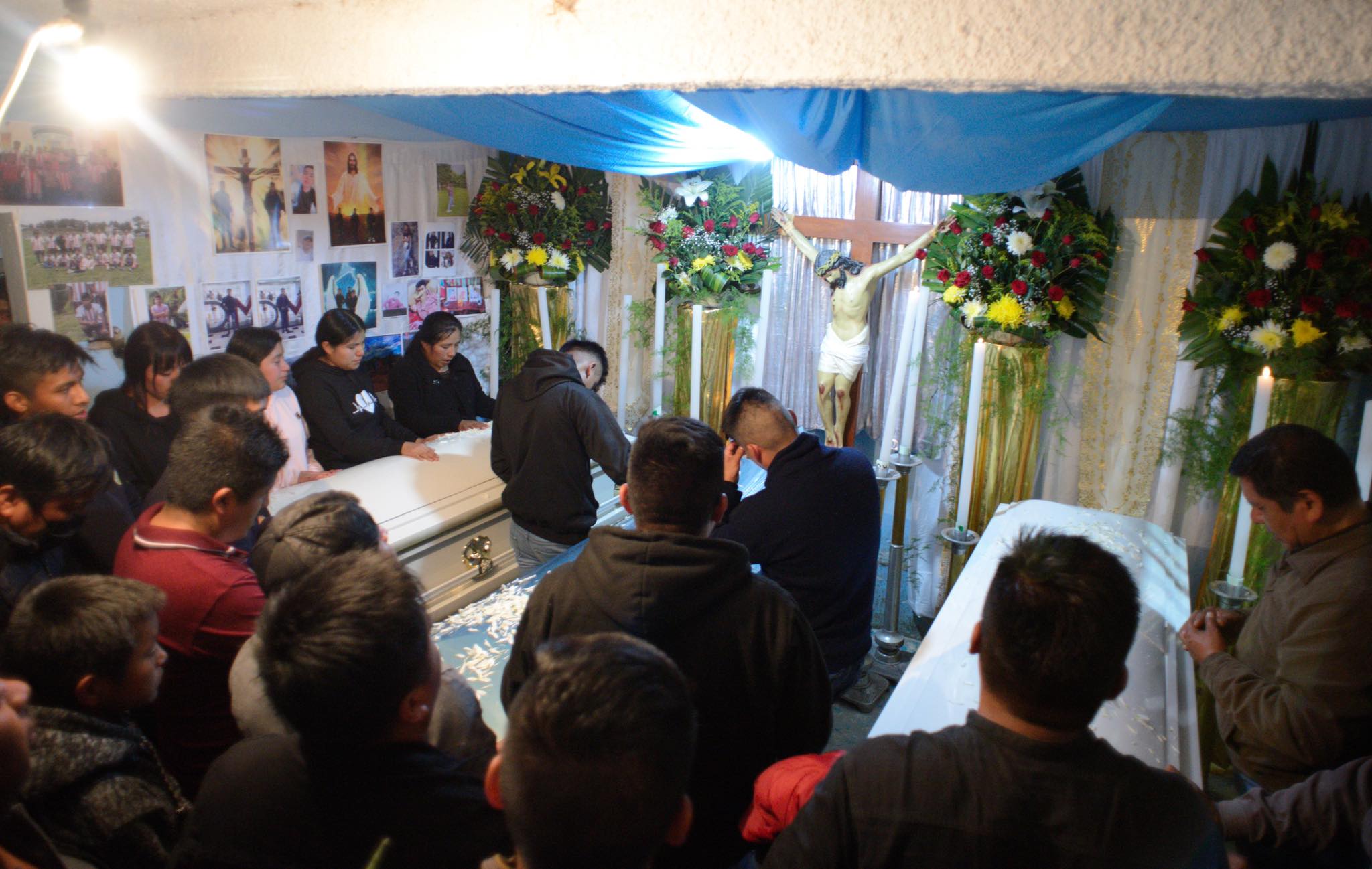 Luto en Naolinco: Reciben los cuerpos de 3 jóvenes fallecidos en un tráiler en Texas