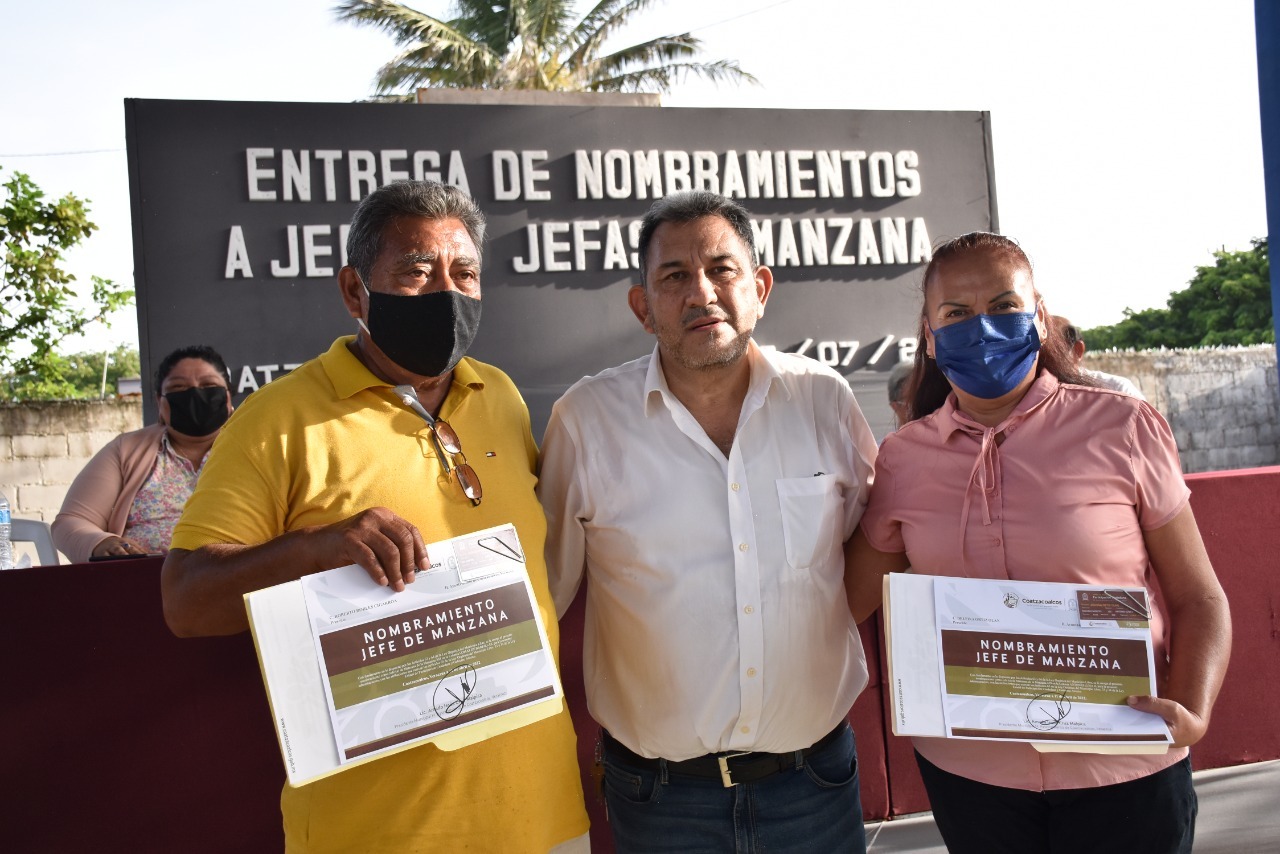 Suma Amado Cruz a más jefes y jefas de manzana para trabajar por Coatzacoalcos
