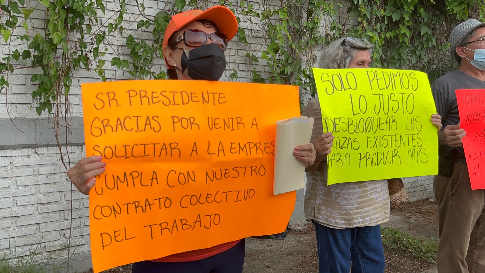 Petroleros de Poza Rica claman apoyo de AMLO