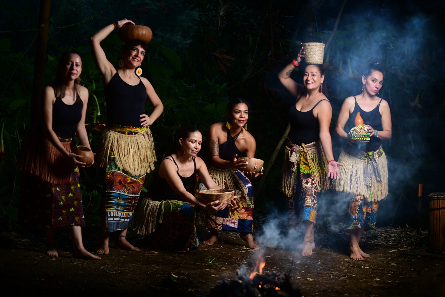 Mujeres de fuego la danza que conecta con la tierra