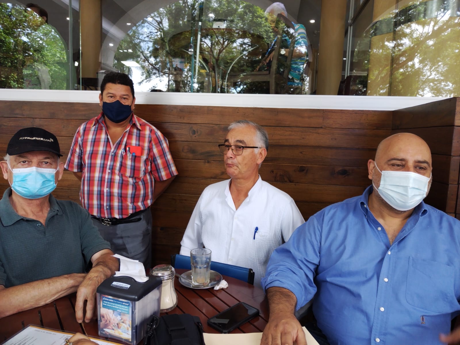 Gobierno nos quiere hacer ver como delincuentes: Empresarios SOS