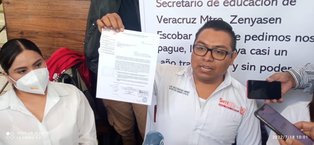 A maestros de Telebachillerato les deben salarios desde hace 10 meses