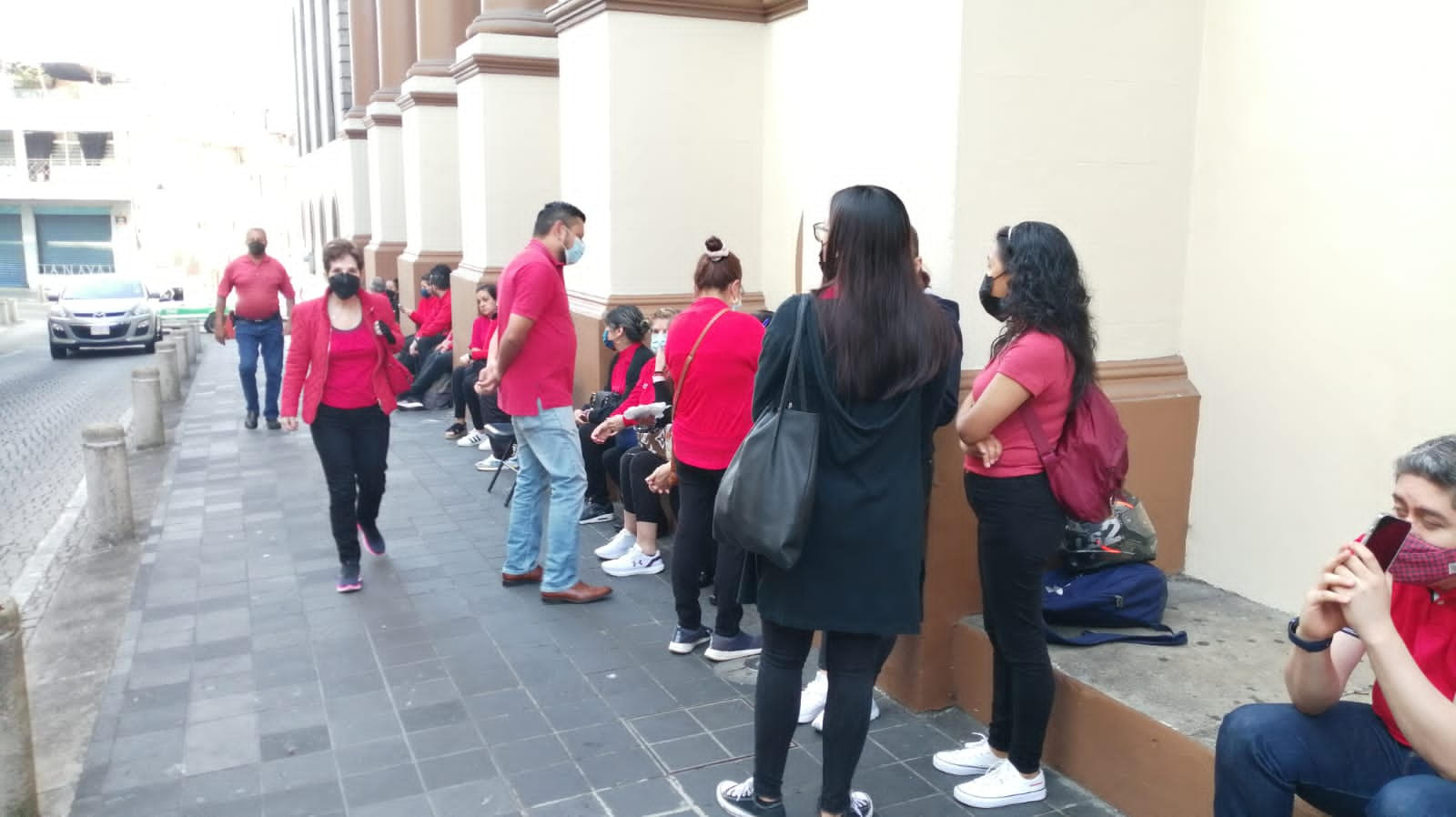 Trabajadores de Teléfonos de México hacen huelga por 8 horas