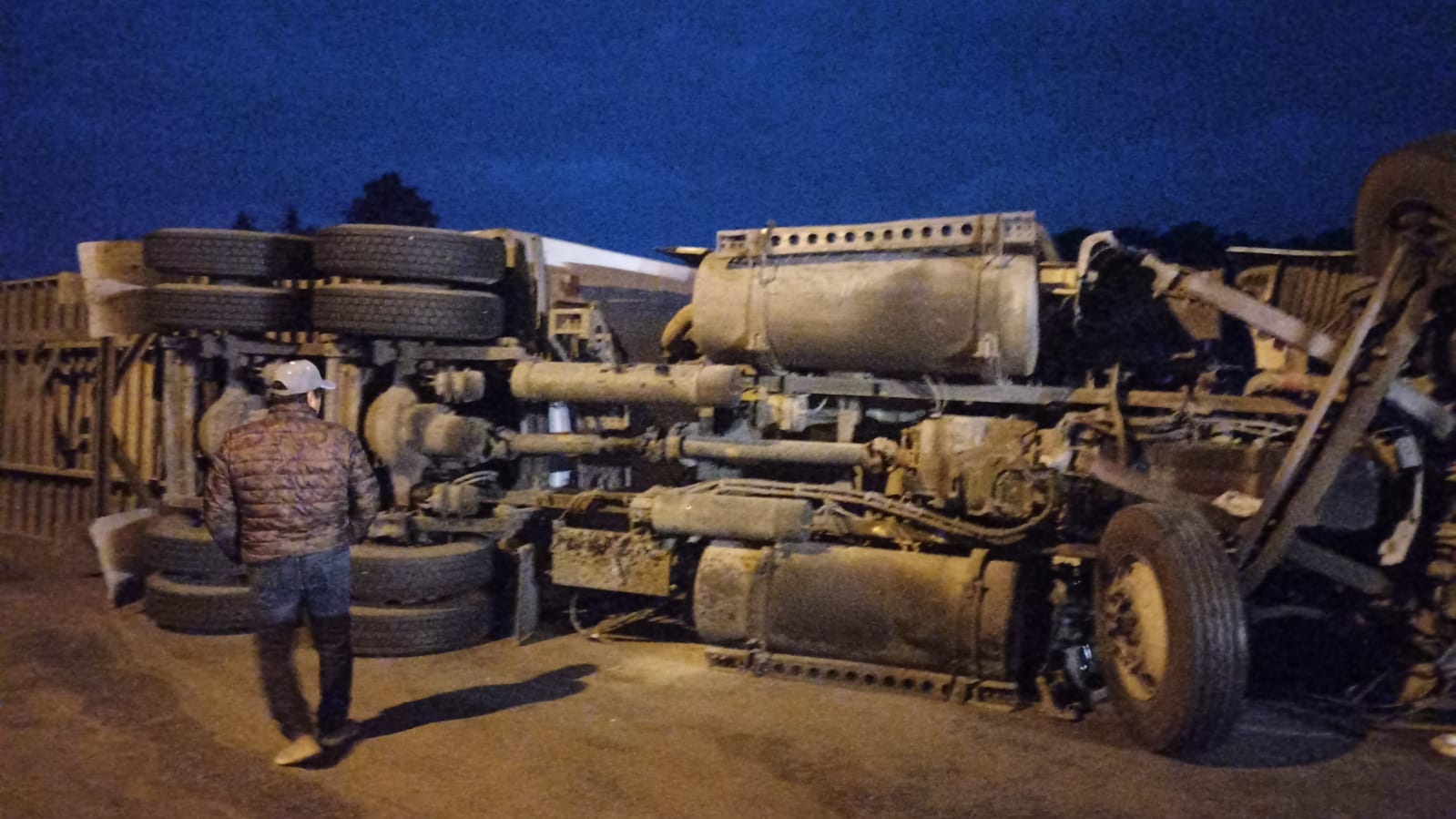 Encapuchados asaltan a docena de automovilistas en autopista Acatzingo-Ciudad Mendoza